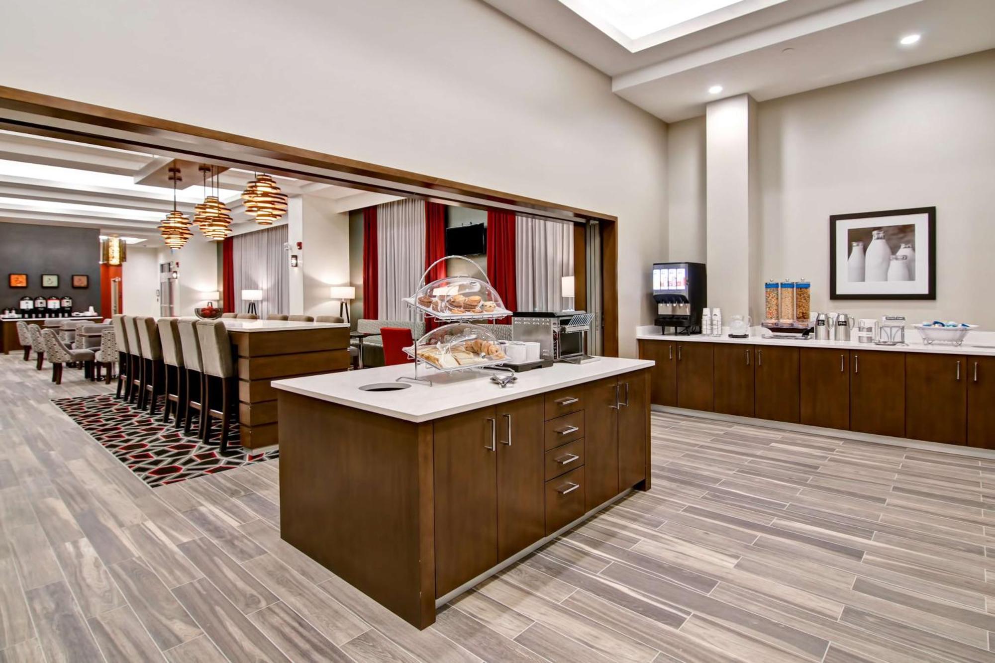 Hampton Inn & Suites By Hilton Grande Prairie Εξωτερικό φωτογραφία