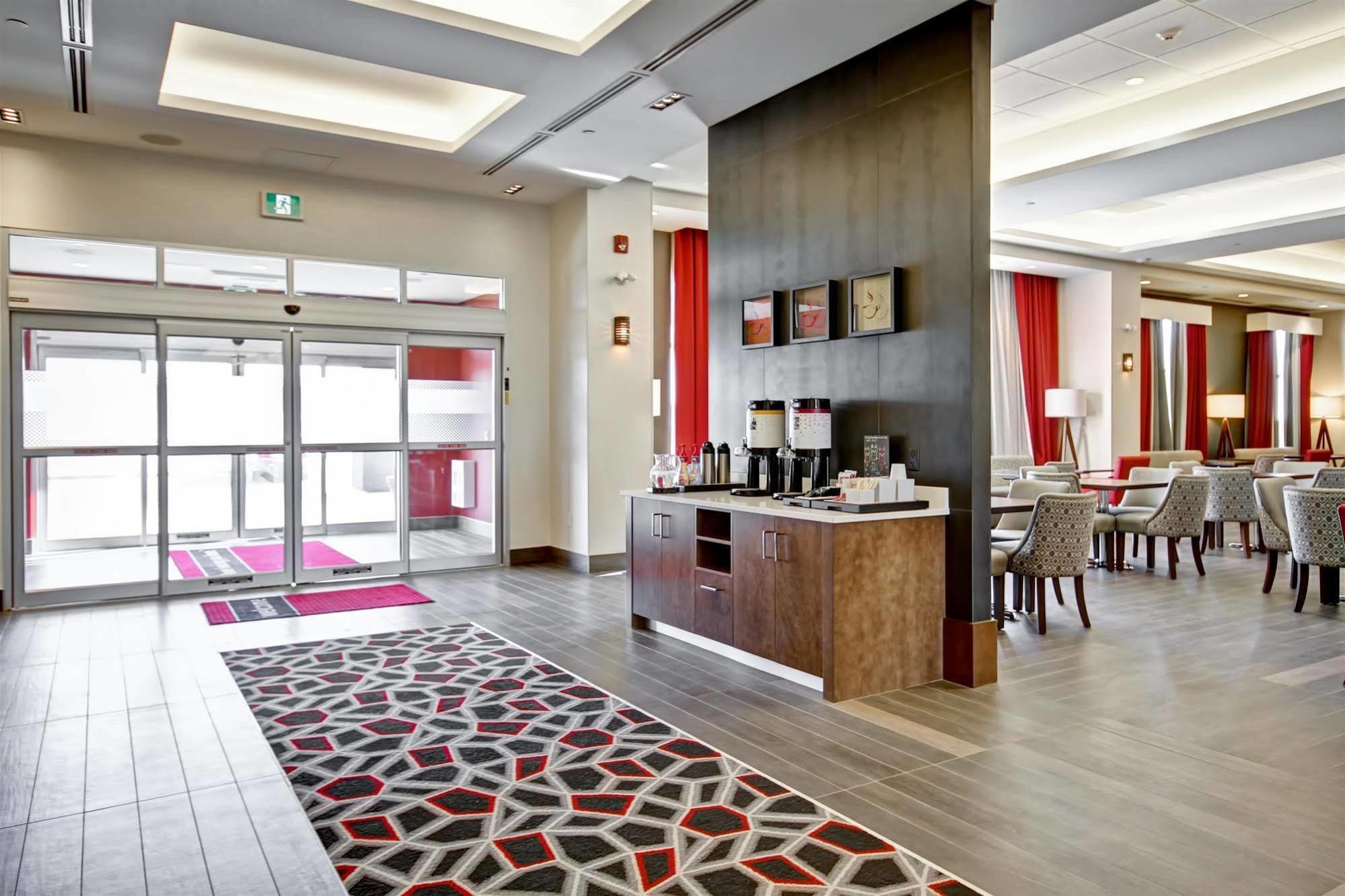 Hampton Inn & Suites By Hilton Grande Prairie Εξωτερικό φωτογραφία