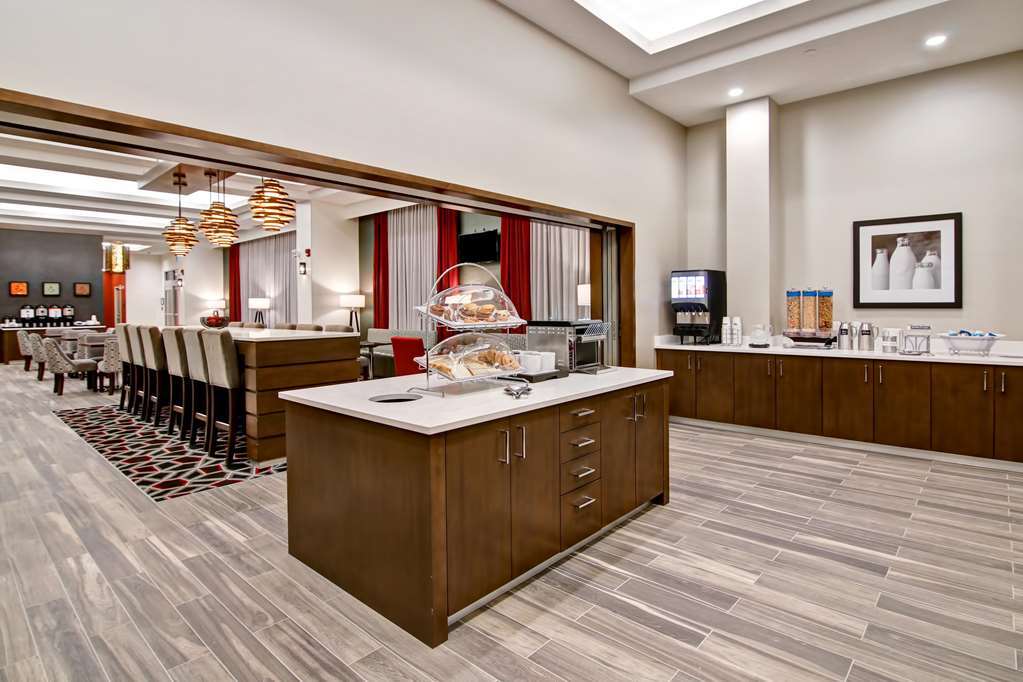 Hampton Inn & Suites By Hilton Grande Prairie Εστιατόριο φωτογραφία